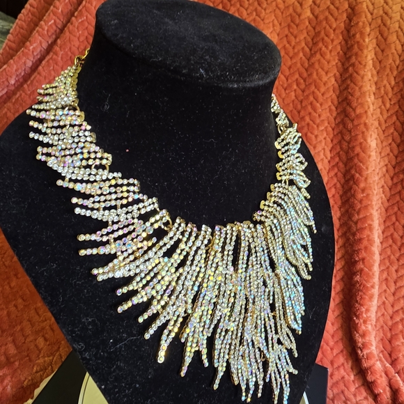 Elegant NATASHA COUTURE Golden Aurora Borealis Statement Bib Necklace - Picture 3 of 8